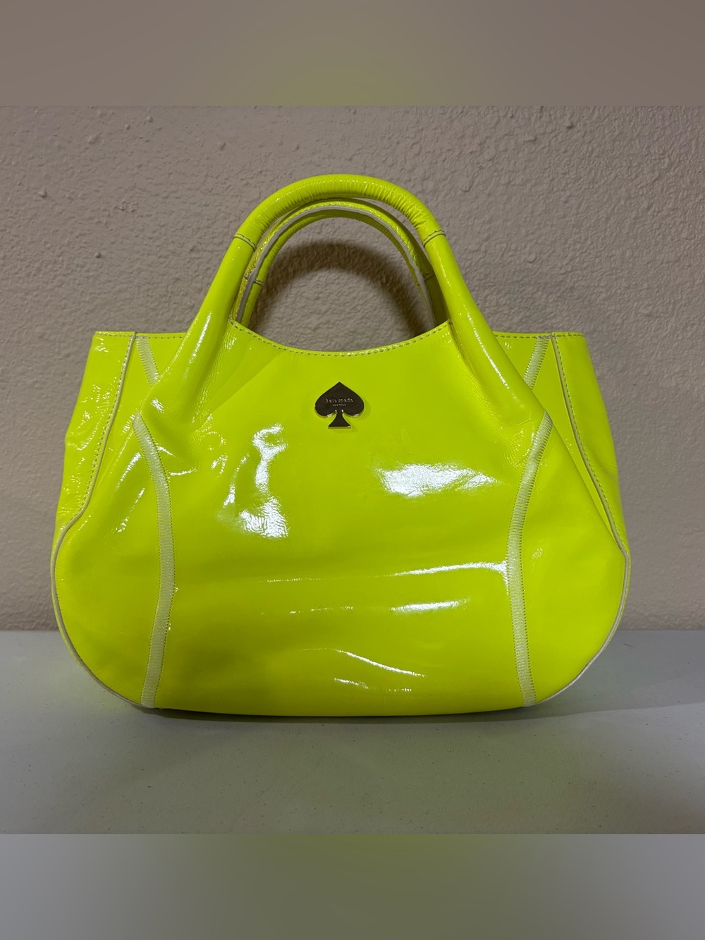 Very Rare Kate Spade On The Ball Flo Yellow Neon Patent Tennis Bag & Coin Purse
